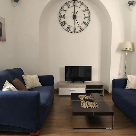 Elle'S House Apartment Savona Exterior photo