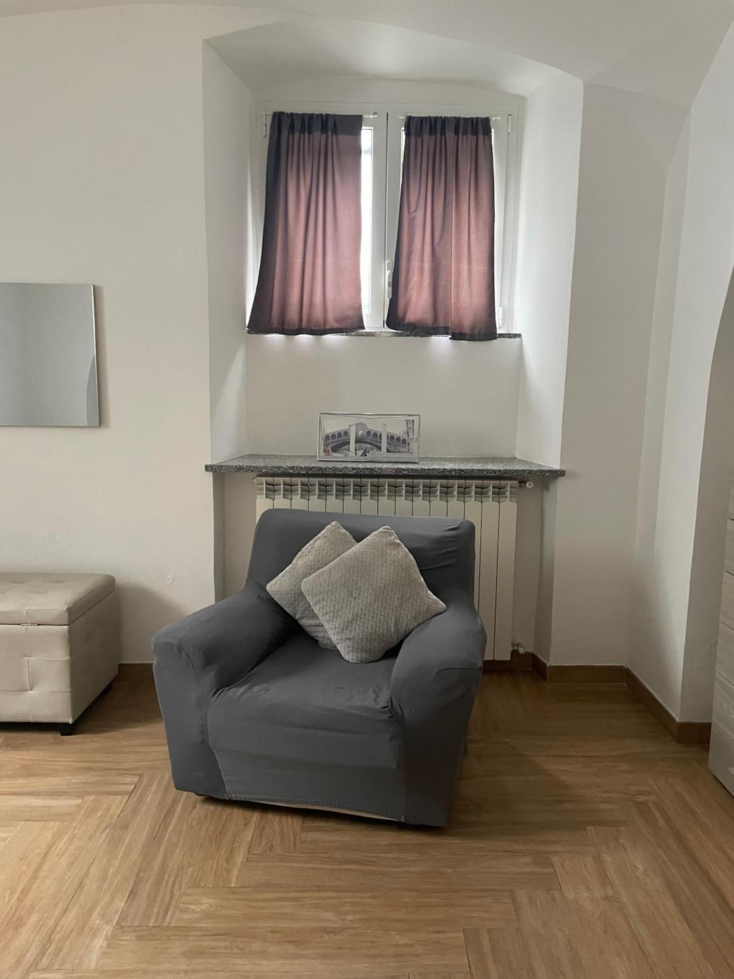 Elle'S House Apartment Savona Exterior photo